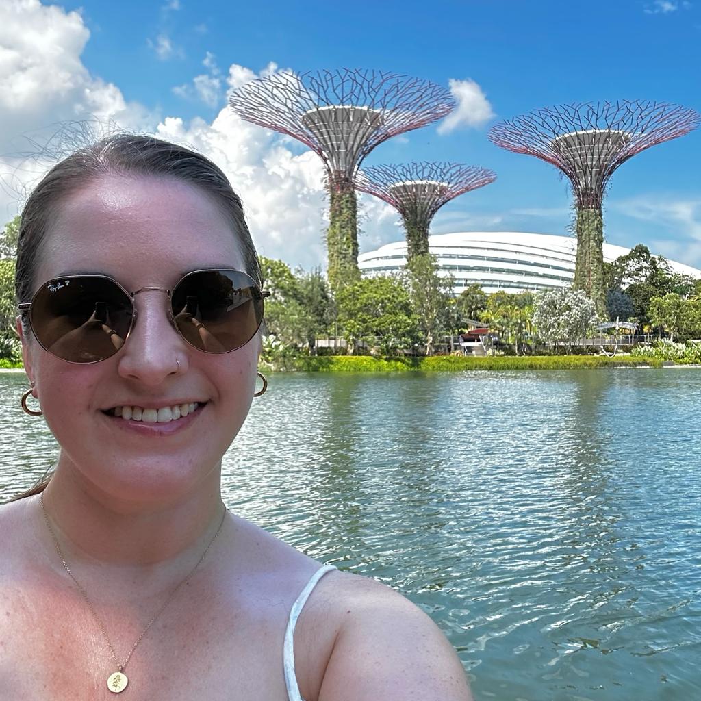Jessica in front of Singapore supertree grove