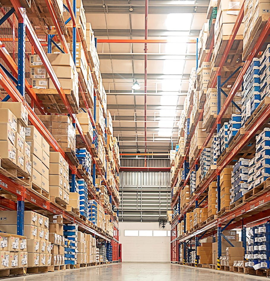 7 Tips to Equip Your Distribution Center Managers to Lead for Maximum Productivity